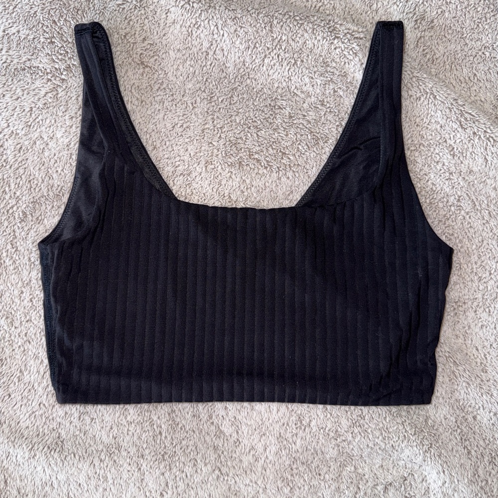 LULULEMON ribbed sports bra